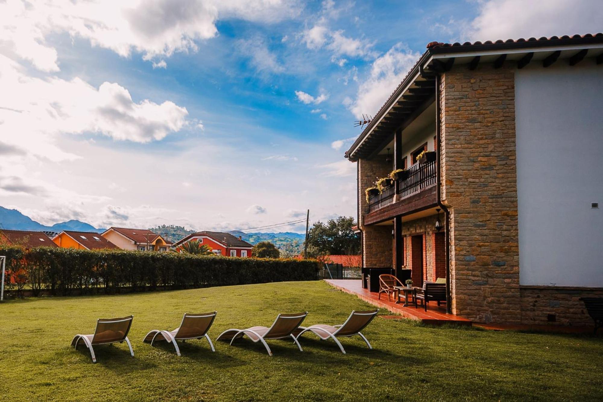 Villa Tiviti Oviedo Exterior foto