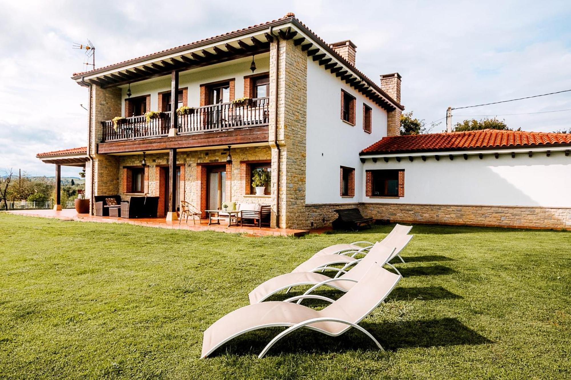 Villa Tiviti Oviedo Exterior foto
