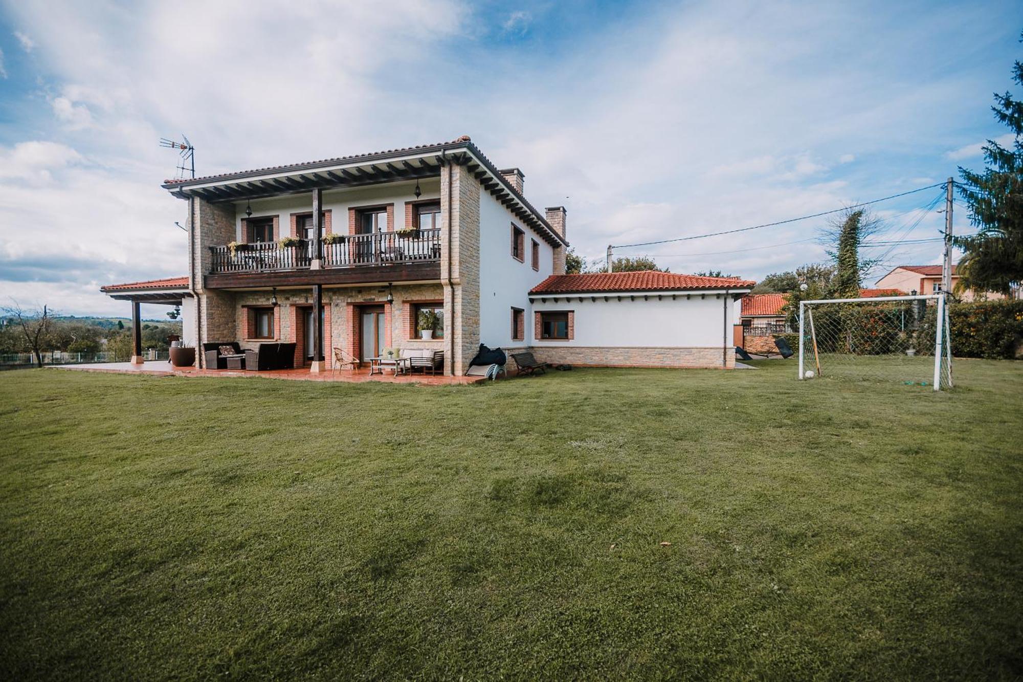 Villa Tiviti Oviedo Exterior foto