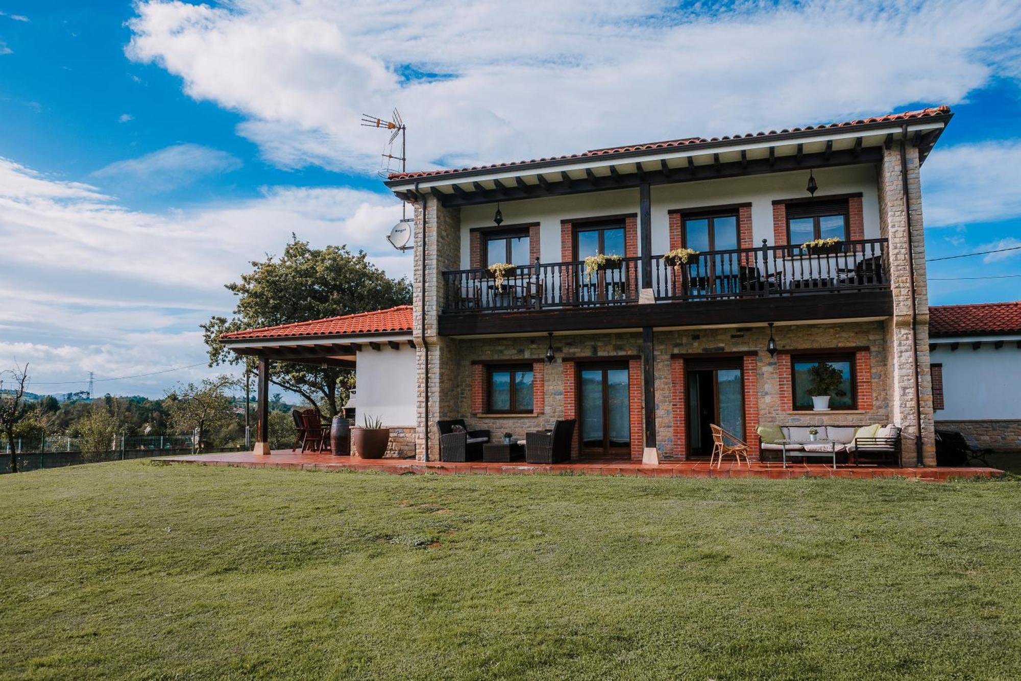 Villa Tiviti Oviedo Exterior foto