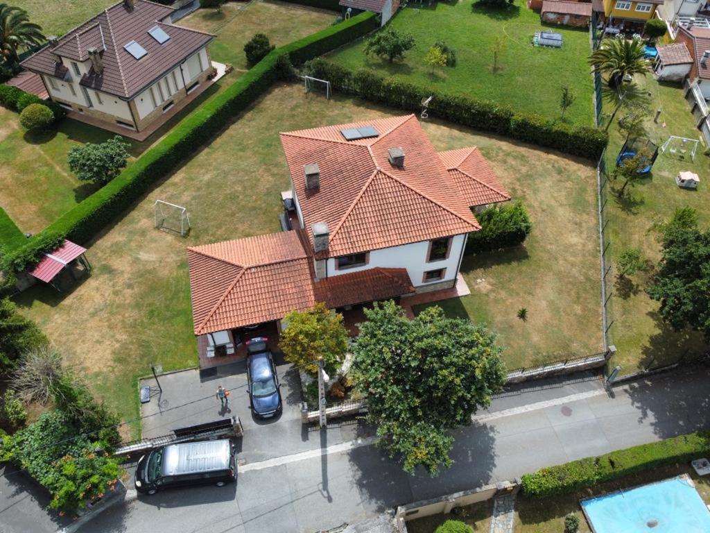 Villa Tiviti Oviedo Exterior foto